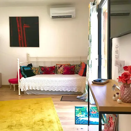 לינה וארוחת בוקר Atelier Des Vidaux