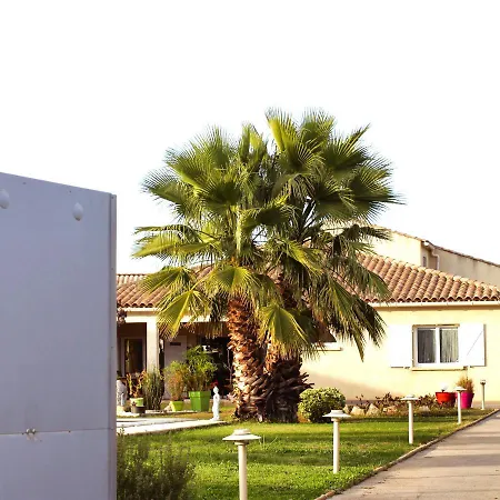 לינה וארוחת בוקר Atelier Des Vidaux